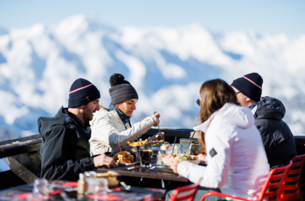 Restaurant d'altitude sur les pistes à Méribel.